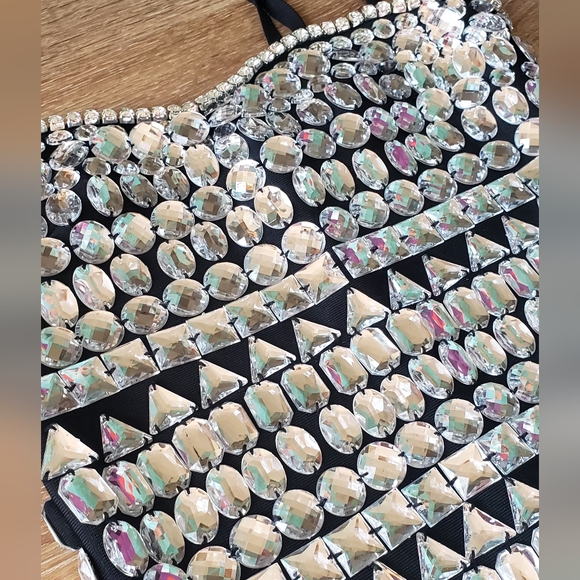 NEW Bandage Mini Dress with Stones & Matching Gloves Set - Picture 5 of 5